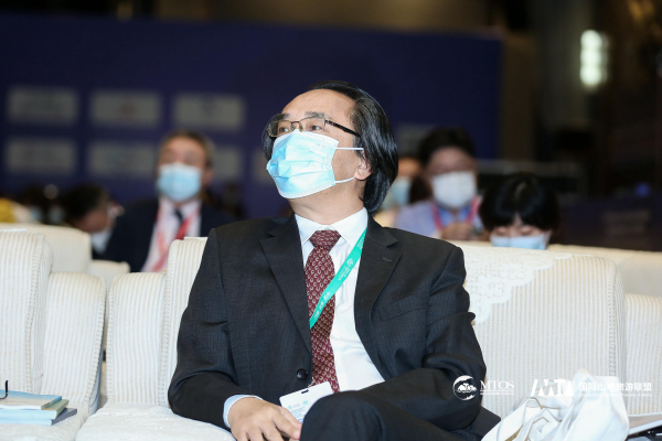圖3 吳必虎教授在會議現場-tuya.jpg